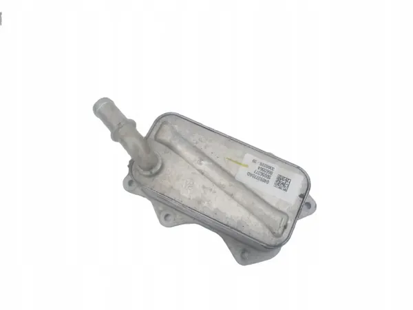 Refrigerador de óleo OEM 04893770AD Alfa Romeo image 2