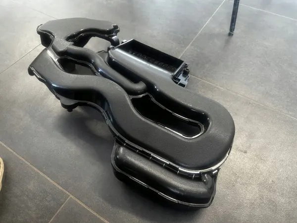 Luftfilterhus OEM 17720-0Q020 för Yaris III image 3