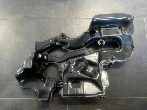 Luftfilterhus OEM 17720-0Q020 för Yaris III image 7
