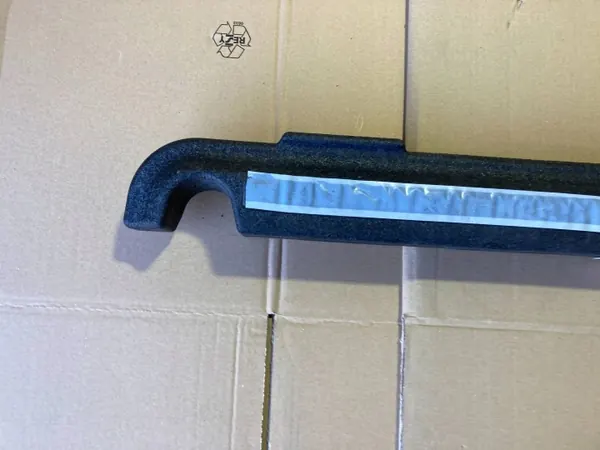 BMW M5 F10 etu-keskisokkaimen OEM 51118057219 image 3