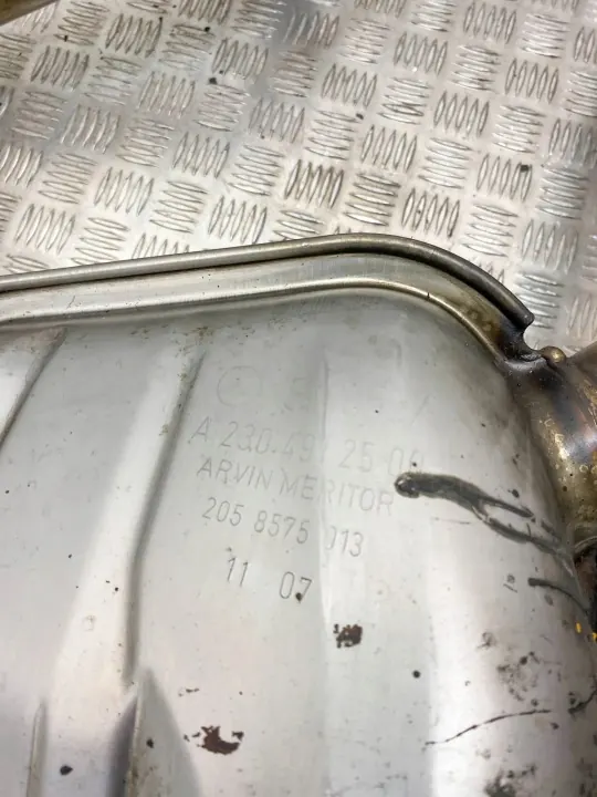 Mercedes-Benz Vaimennin OEM 2058575013 SL R230:lle image 7