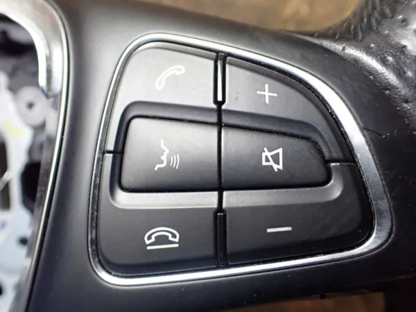 Volante Mercedes-Benz GL X166 A0004606903 - Usado image 4