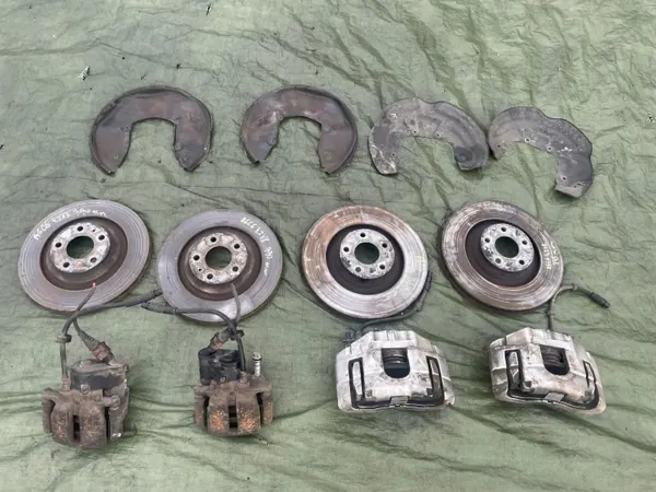 Kit disques et étriers OEM 981 982 TOBI312 345/310mm image 2