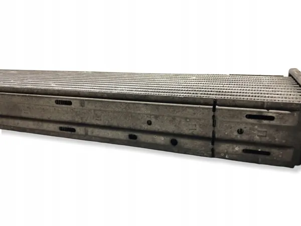 Volvo OE 31273910 Radiator - Gebruikte Staat image 10
