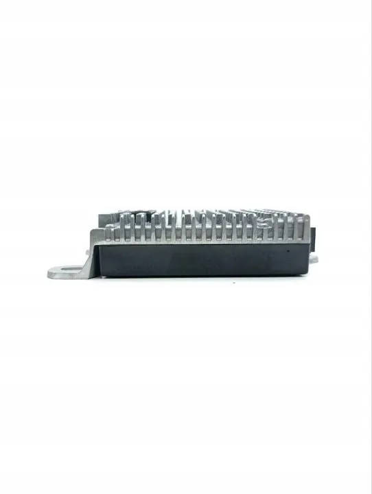 Mercedes-Benz A2238201406 Antenneversterker Gebruikt image 4