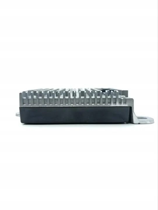 Mercedes-Benz A2238201406 Antenneversterker Gebruikt image 6