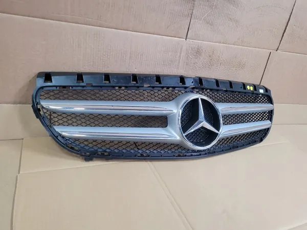 Griglia anteriore Mercedes B-Class W246 A2468880460 image 2