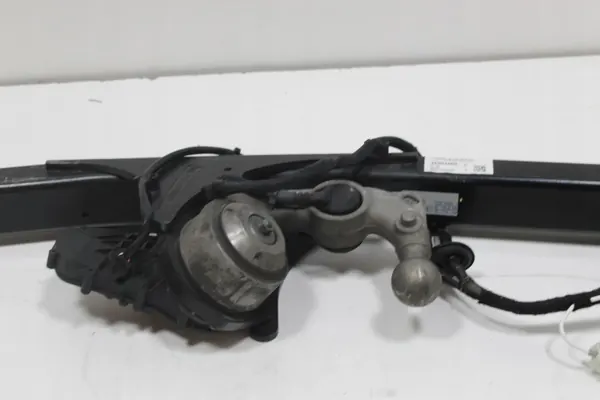 Crochet de remorquage électrique Volvo XC40 OEM 31458008 N image 6