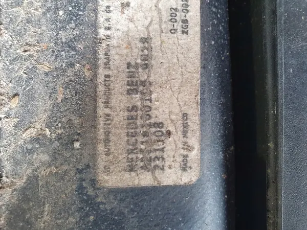 Mercedes W251 R-Klasse Kofferbakdeksel Zwart A2518100109 image 4