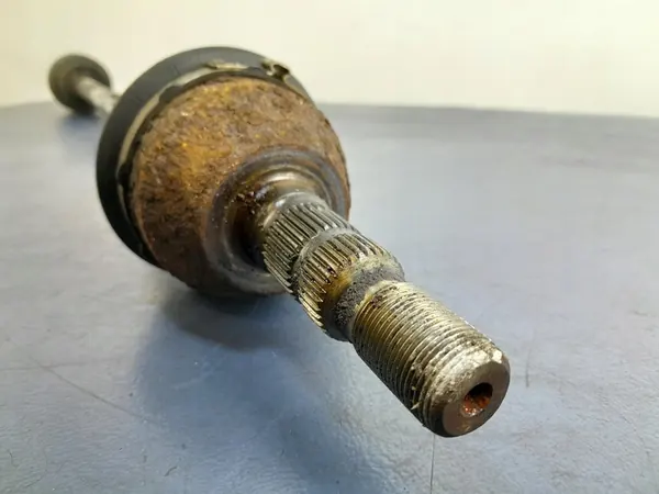 OPEL ASTRA H 1.4 Främre högra halvaxel 13191326 image 2