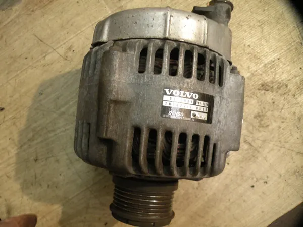 Volvo Alternaattori OE 9472908 image 3