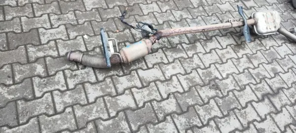 OEM 5N0253611H Audi Q3 8U Pakoputken vaimennin image 4