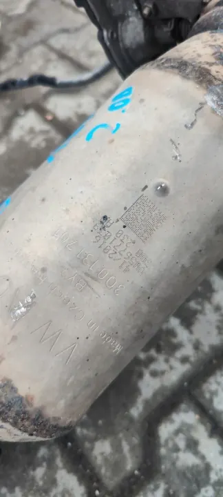 OEM 5N0253611H Audi Q3 8U Pakoputken vaimennin image 5
