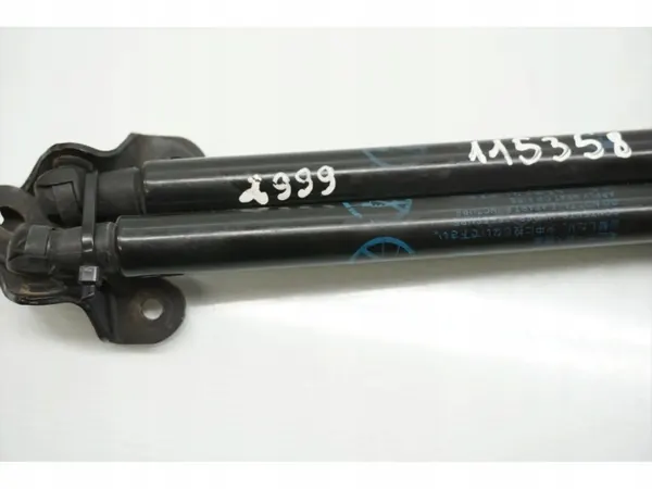Toyota Auris achterklepdemper OEM 68960-02130 image 6