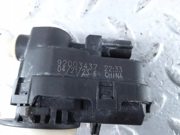 Scheinwerfer-Einstellmotor Toyota Corolla Cross OEM 8566116020 image 3