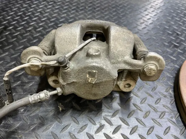 OEM ZACISK HAMULCOWY TARCZA LEWY PRZÓD BMW X2 F39 57/24/330 image 4