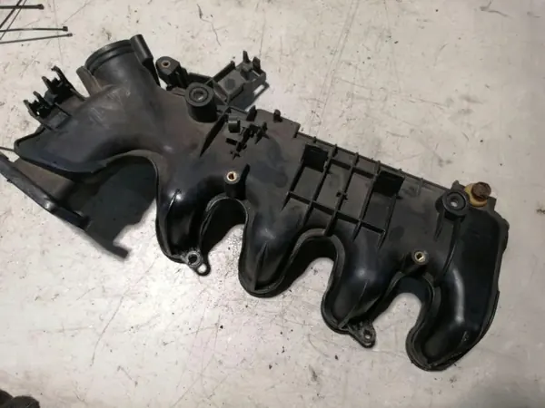 Colector de admisión usado OEM 9684941780 Peugeot 407 SW image 2