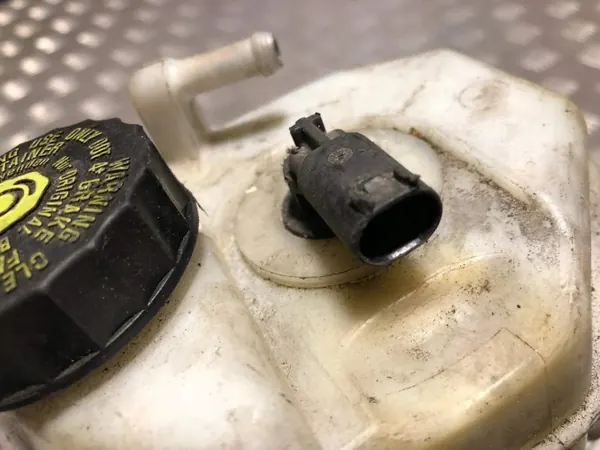Jarru sylinteri OEM A2114300302 Mercedes-Benz E:lle image 5