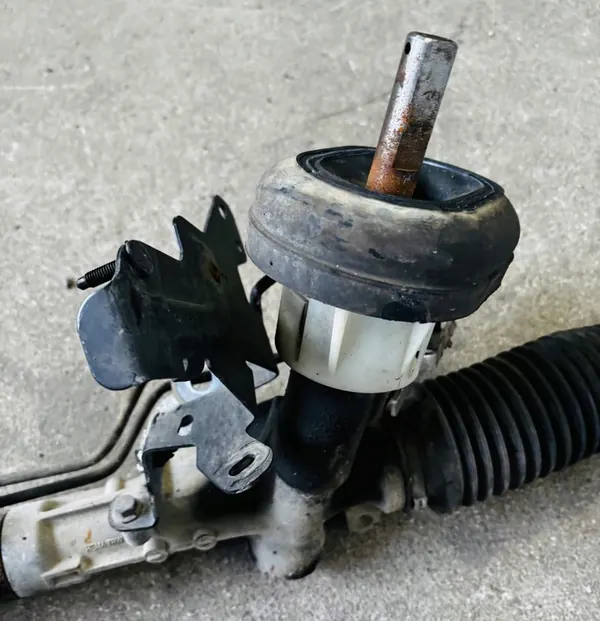 Dacia Duster I Caixa de Direção 490010125R image 2