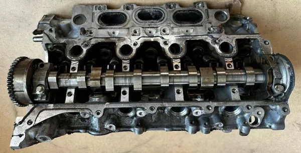 Cabeça de Árvore de Cames 110423582R para Renault Captur 1.3 TCE image 5