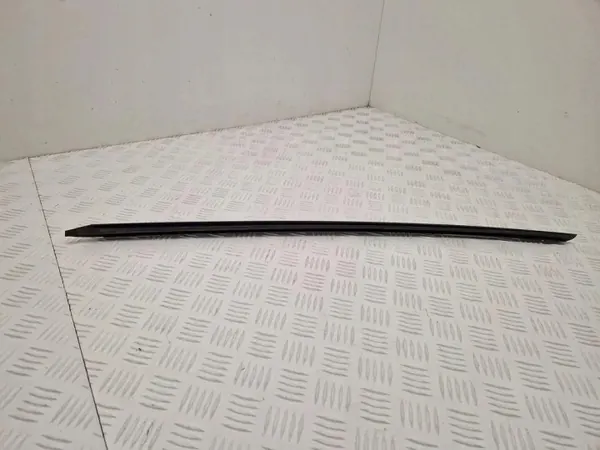 Protection de pare-brise Audi OE OEM 8W0854328C image 5