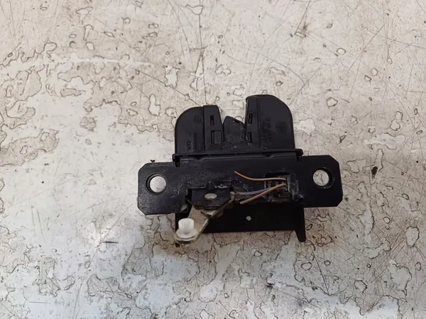 VW GOLF 4 IV 97- Bagagelås 1J6827505B image 4