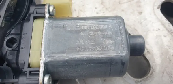 Regulador de janela dianteira esquerda Skoda Octavia III 5E0837461B image 4