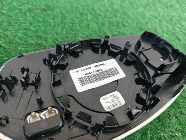 Vidro de espelho direito asférico OEM 25410502 Ferrari image 3