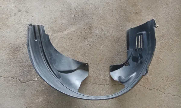 Ford Fiesta 2010 Vorderer Linker Kotflügel OEM 2S6X16115AC image 5