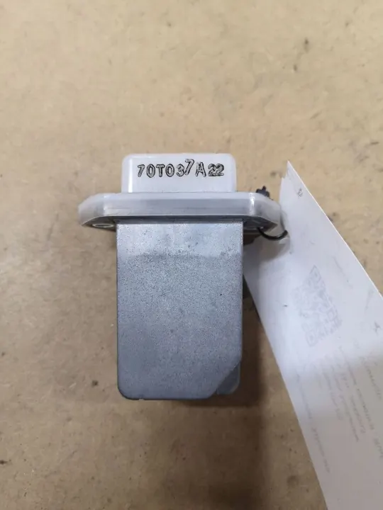 Lämmityspuhaltimen rele OEM 70T037A22 Nissan Qashqai image 4