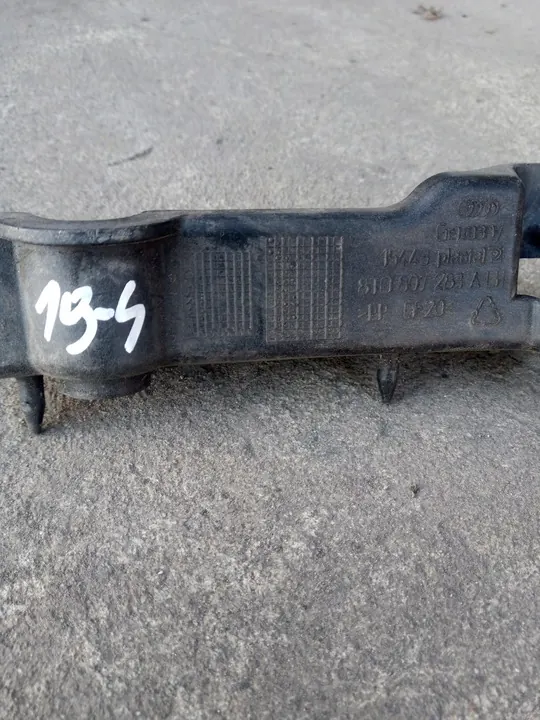 AUDI A5 8T Guia de Para-choque Esquerdo Frontal 8T0807283A image 6