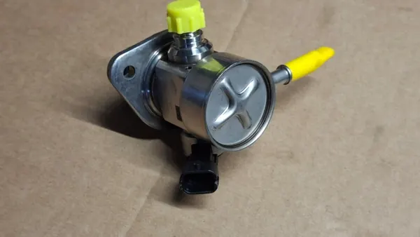 Bränslepump OEM DR0106144B PHP040 - Begagnad image 3