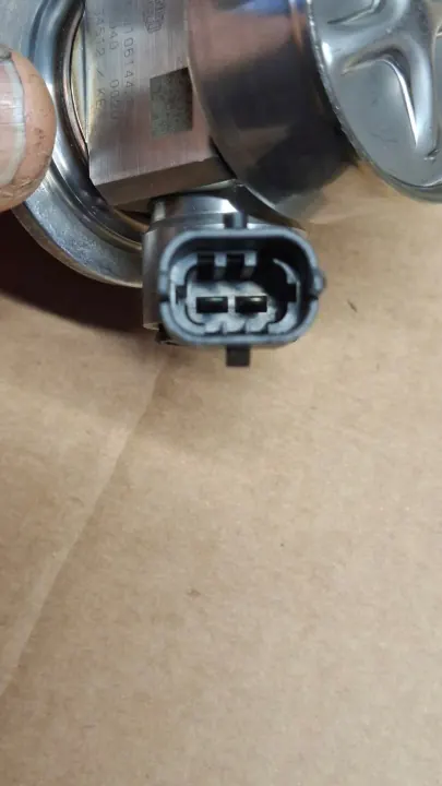Bränslepump OEM DR0106144B PHP040 - Begagnad image 4