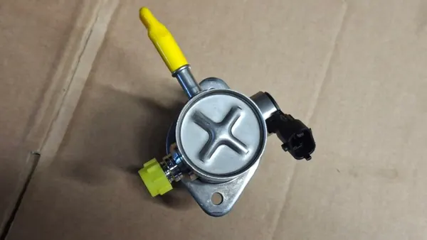 Bränslepump OEM DR0106144B PHP040 - Begagnad image 9