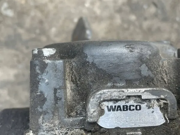 Wabco 4801050060 Asmodulator - Gebruikt image 3