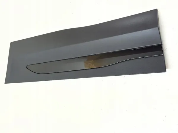 Mercedes GLA W247 Vasen Takaoven Lista OEM A2477374900 image 5