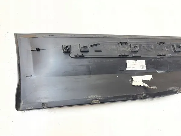 Mercedes GLA W247 Vasen Takaoven Lista OEM A2477374900 image 7