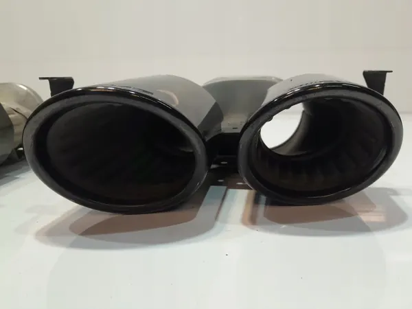 Mercedes GLE W167 AMG Uitlaatpunten OEM A1674908903 A1674909003 image 4