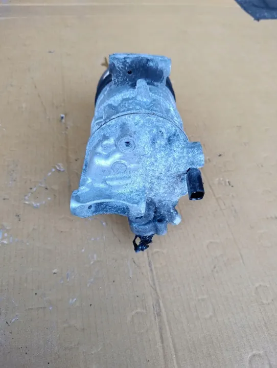 VW Passat B8 2.0 TDI AC-kompressor OEM 3Q0816803B image 4