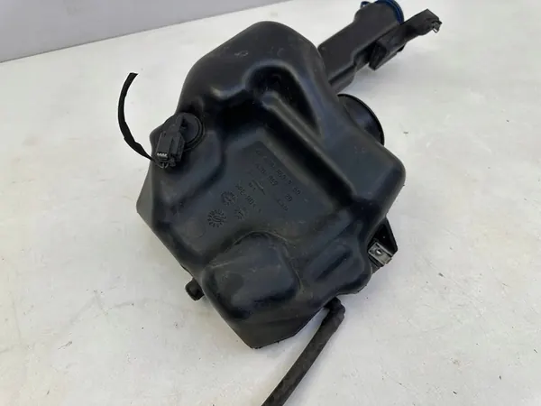 Depósito de limpiaparabris Mercedes C W204 A2048601960 image 4