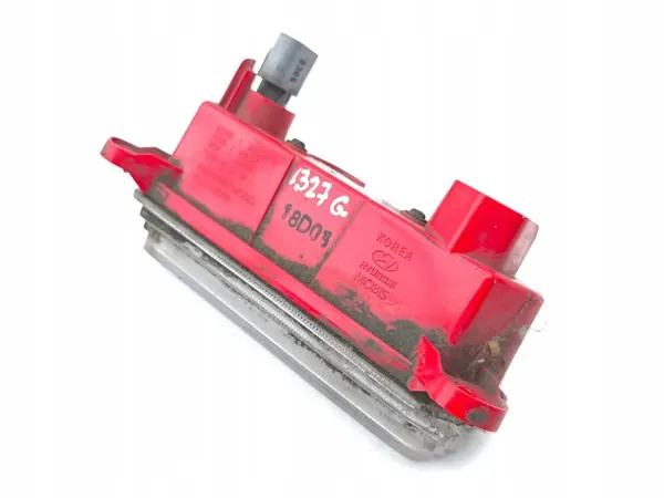 Luz trasera halógena Hyundai OEM 92405G2100 - Usada image 4