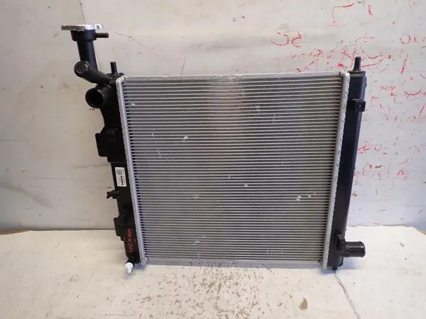 Radiateur d'eau OEM 25310-K7100 pour Hyundai i10 III image 2