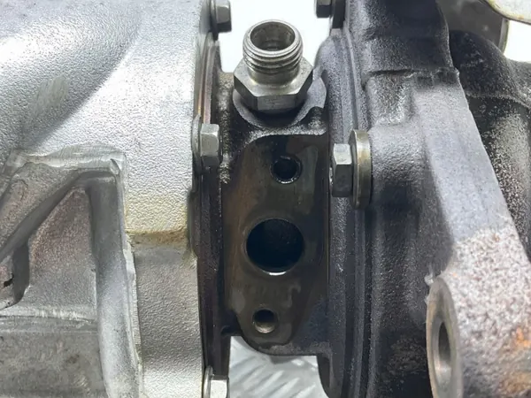 Turbo Skoda Karoq 2019 OEM 04L253020S - Usado image 6