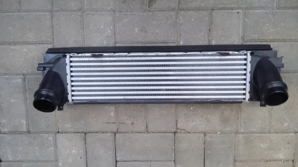 BMW OEM 2284260 Ölkühler für M5 M6 M8 Modelle image 2