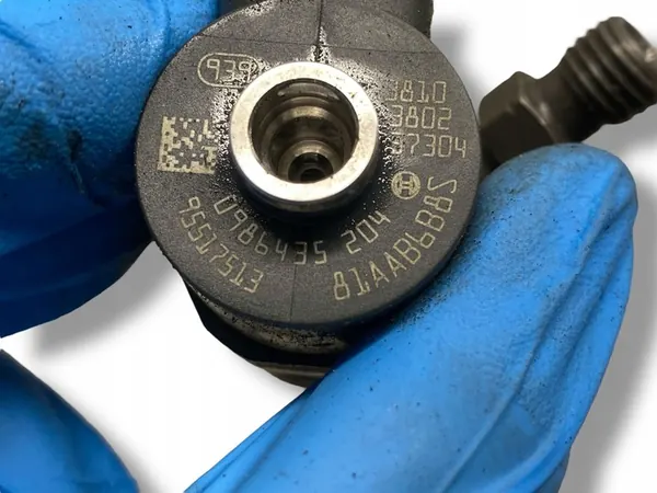 Dieselinjektor Suzuki Swift II 0986435204 image 6