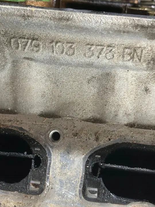 Vänster Cylinderhuvud 4.2 FSI OEM 079103373BN image 5