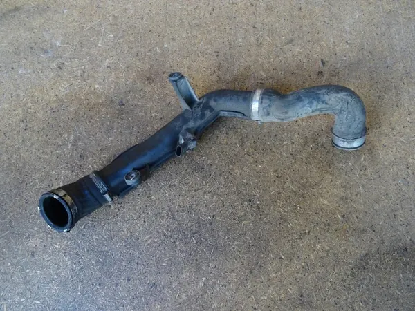 GOLF V AUDI A3 8P 2.0 TFSI Manguera Intercooler 1K0145770K image 2