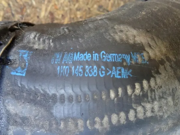 GOLF V AUDI A3 8P 2.0 TFSI Manguera Intercooler 1K0145770K image 7