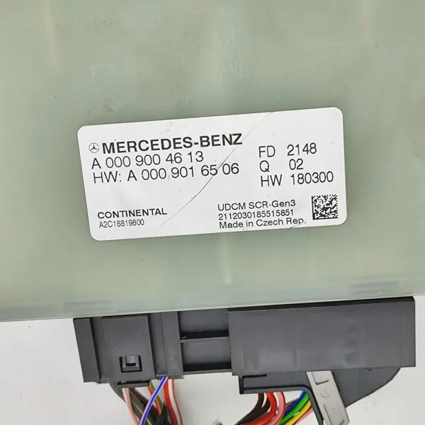 Mercedes-Benz AdBlue-regelunit OEM A0009004613 image 7