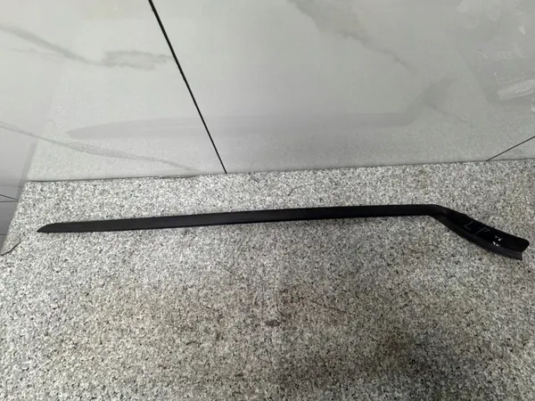 Linker voorruitrubber OEM 31448939 Volvo XC40 image 2
